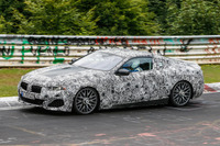 復活のBMW 8シリーズ をスクープ…市販型とコンセプトの違いは? 画像
