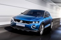 VWのコンパクトSUV、T-Roc …8月デビューが決定 画像