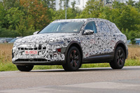 アウディ初の市販EV、SUVデザインをスクープ! 航続500kmでテスラ対抗 画像
