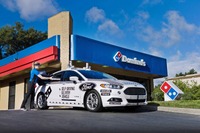 自動運転車がピザを配達、フォードとドミノピザが実証実験へ 画像