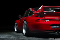 「993ポルシェ」が“新車”で6000万円、カーボンボディのスゴイ奴 画像