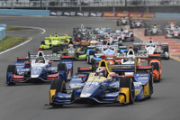 【INDYCAR 第16戦】アレクサンダー・ロッシが今季初優勝、ホンダ勢1-2-3…琢磨は予選4位も決勝でトラブル 画像