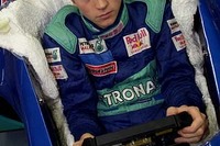 メルセデス対フェラーリのライコネン争奪戦開幕 画像