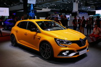 【フランクフルトモーターショー2017】ルノー メガーヌ R.S.、新型を公開…1.8ターボは280hp 画像