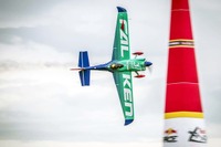 【レッドブル・エアレース ラウジッツ】室屋義秀が優勝！ 総合2位で最終戦へ 画像
