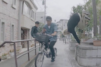 「STOP!自転車 ながらスマホ」、スマホを見ずに5km走行した人にコーヒーをプレゼント 画像