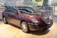 【フランクフルトショー2001速報】ついに登場『ディアロゴス』市販版、ランチア『テシス』 画像