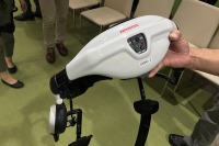 【福祉機器展2017】一人一人が歩けることの尊さ…ホンダ歩行アシストを体験 画像