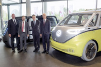 VW、環境負荷を2025年までにほぼ半減へ…電動化戦略の一環 画像