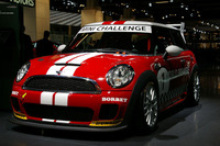 【フランクフルトモーターショー07】新型 MINI、サーキットにチャレンジ 画像