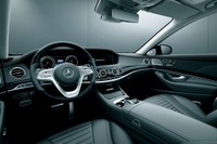 【メルセデスベンツ S560 試乗】V8の許容力、包容力は桁違いなのだ…岩貞るみこ 画像