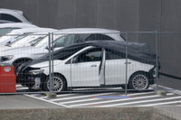 生産中止の噂どこへやら…メルセデス Bクラス 次期型、プロトタイプを目撃 画像