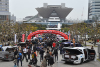【東京モーターショー2017】会場への道に働くくるま、珍しいくるま大集合!…カスタムオーディオカーも 画像