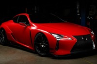 【SEMA 2017】レクサス、LC をカスタマイズ…鮮烈なレッド+ワイドボディ 画像