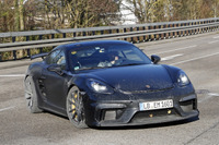 ポルシェ ケイマン 史上最強へ…次期「GT4」は400馬力オーバーか 画像