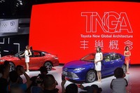 トヨタ カムリ 新型を中国で発売…HVと2種類のガソリン【広州モーターショー2017】 画像