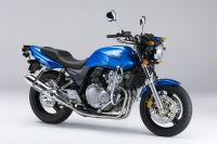ホンダ CB400 SUPER FOUR の教習車仕様を発表---2016年排ガス規制に対応 画像