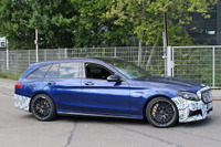 メルセデスAMG C63ワゴン もマイチェン!マスク一新&フルデジタルクラスタ採用か 画像