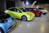 トヨタ常務理事「約2台に1台がトヨタの電動車」…電動化技術の説明会を開催 画像
