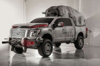日産 タイタン がスターウォーズのAT-M6に変身【ロサンゼルスモーターショー2017】 画像
