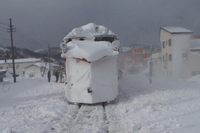大荒れの宗谷本線で排雪列車が脱輪…氷雪への乗上げが原因か? 画像