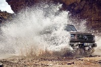 メルセデスベンツ Gクラス 新型、最終ティザーイメージ…デトロイトモーターショー2018で公開へ 画像