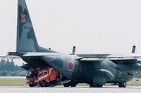 【新聞ウォッチ】「クルマ社会は戦闘地並みの危険」発言の波紋---福田官房長官 画像