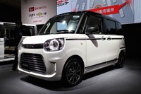 白・赤・青でもっと楽しく、もっと自分らしく…ダイハツブース、東京オートサロン2018＆大阪オートメッセ2018で 画像