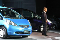 【株価】幅広い銘柄に売り、自動車株は全面安 画像