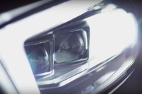 メルセデスベンツ Aクラス 新型、最新LED技術を導入…ティザーイメージ 画像