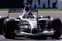 開催の予行演習!? 東京・お台場をF1マシンが走り抜ける 画像