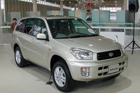 日本では売らない? 欧州向け『RAV4』に新ディーゼルエンジン搭載計画 画像