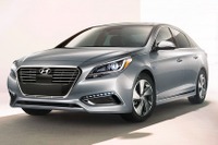カムリ や アコード に対抗、ヒュンダイ ソナタ HV改良新型を公開へ…シカゴモーターショー2018 画像
