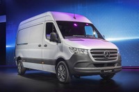 メルセデス スプリンター 新型、「フルコネクテッド商用車」がテーマ 画像
