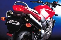 大型ネイキッドロードスポーツバイク「CB900ホーネット」発売 画像