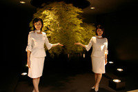 【東京モーターショー07】日産ブースで“紅葉狩り” 画像