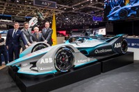 航続2倍、フォーミュラEが第2世代レーサー発表…ジュネーブモーターショー2018 画像