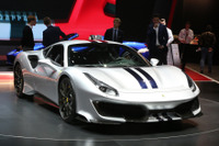 フェラーリ 488 の頂点、720hpの「ピスタ」…ジュネーブモーターショー2018 画像