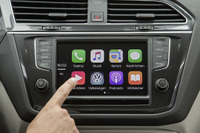 VW、アップル「CarPlay」対応車に無料音楽配信サービス…欧州で半年間 画像