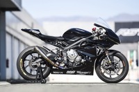 Moto2プロトタイプに最速試乗!トライアンフ製3気筒765ccは「分厚くも鋭い刃物のよう」 画像