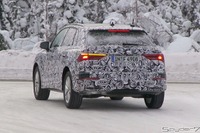 アウディ Q3 初のEVは航続300km…雪上テストを激写［動画］ 画像