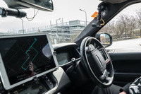 駐車スペースを見つける自動運転車…ジャガー・ランドローバーが自動駐車技術のデモ 画像