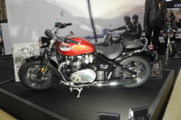 トライアンフ、発売直前のボンネビル・スピードマスターを前面に…東京モーターサイクルショー2018 画像