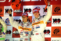 【SUPER GT 最終戦】ARTAがダブルタイトル獲得 画像