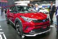 トヨタ C-HR はタイでも人気! 日本と違うラインナップ…バンコクモーターショー2018 画像