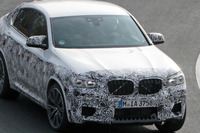 新開発「S58」エンジン炸裂!BMW X4 新型、初の「M」がニュル爆走 画像