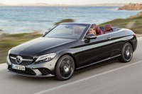 メルセデスベンツ Cクラスクーペ と カブリオレ に最新コネクト、フルデジタルコクピット設定 7月に欧州発売へ 画像