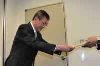 スバル 吉永社長「誠に申し訳ありませんでした」 データ書き換え国交省に報告書提出 画像