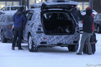 メルセデスベンツ GLE 新型プロトタイプ、雪景色の中でスクープ［動画］ 画像