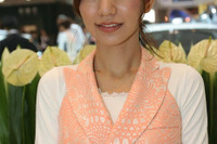 【東京モーターショー07】コンパニオン写真蔵…プジョー 画像